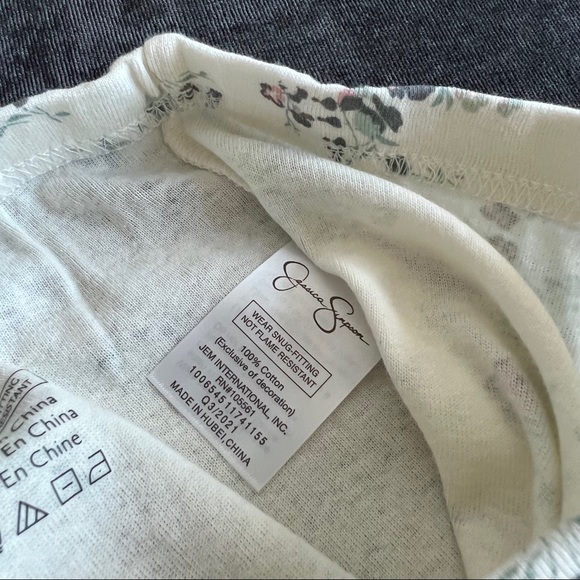 NWT Jessica Simpson 4 Piece Pajama Set - Picture 16 of 16